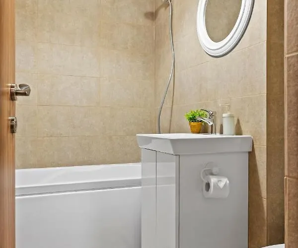 Institutul National De Neurologie - Sudului 303 By Mrg Апартаменти