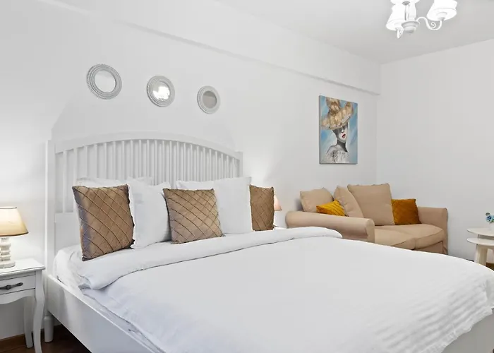 Institutul National De Neurologie - Sudului 303 By Mrg * Bukurešť