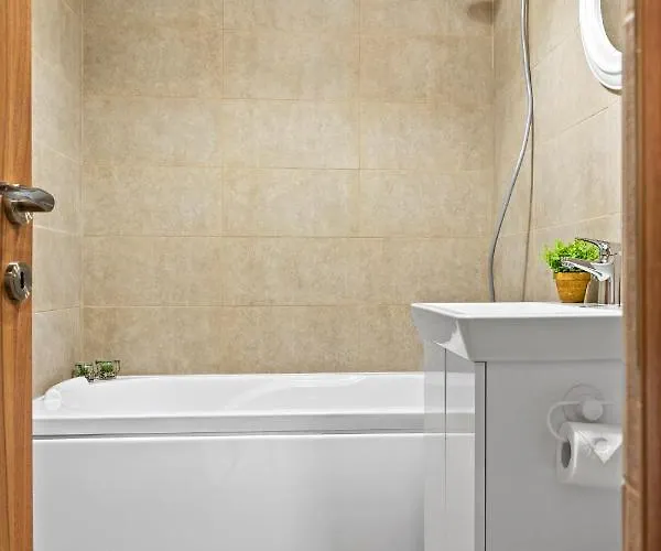 Institutul National De Neurologie - Sudului 303 By Mrg