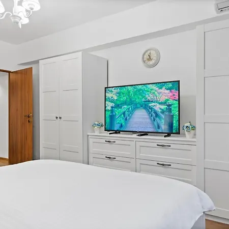 Institutul National De Neurologie - Sudului 303 By Mrg Appartement