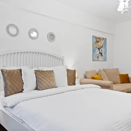 Institutul National De Neurologie - Sudului 303 By Mrg * Βουκουρέστι